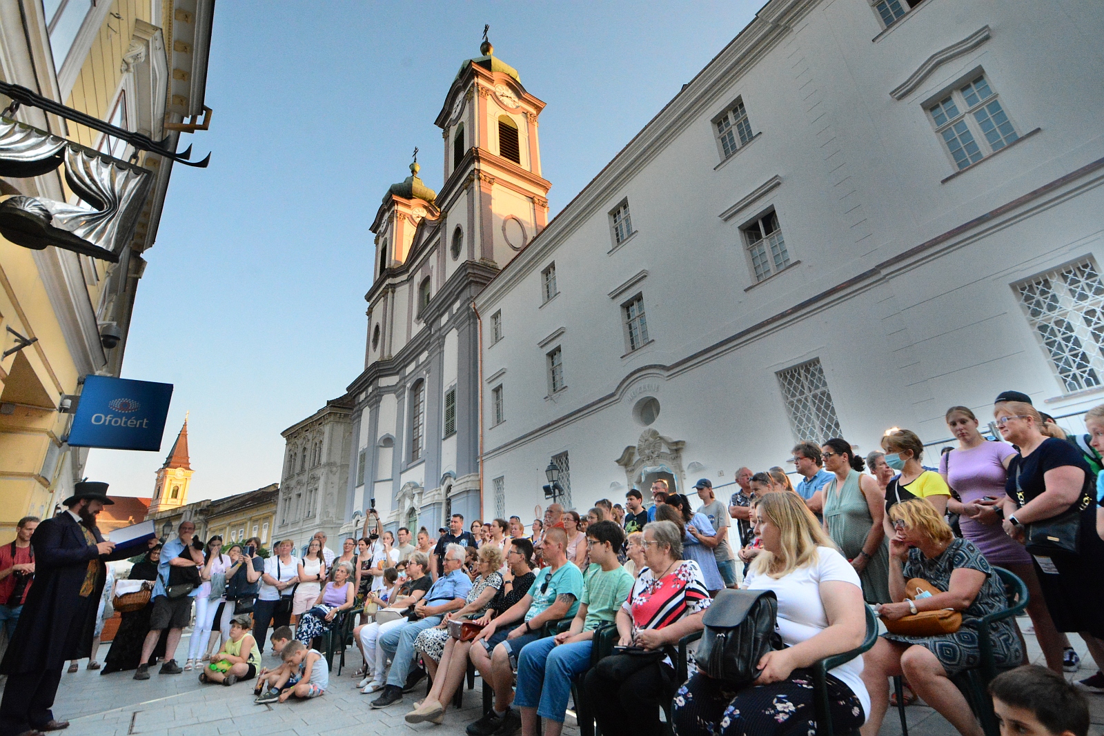 Újra együtt - nézze meg képeken a szombat esti Belvárost!